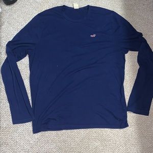 Navy blue long sleeve Hollister tee